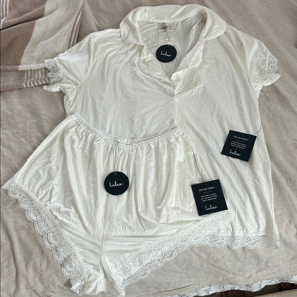 Lulus Snuggly Love Ivory Short Sleeve Lace Trim Pajama Set